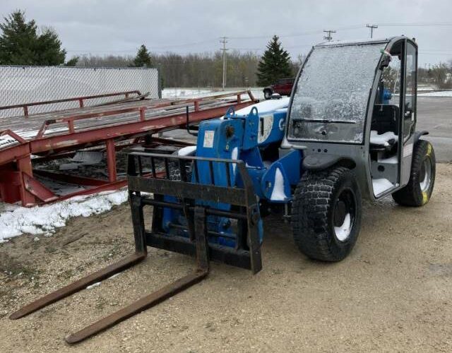 2013 Genie Telehandler GTH-5519 featured image