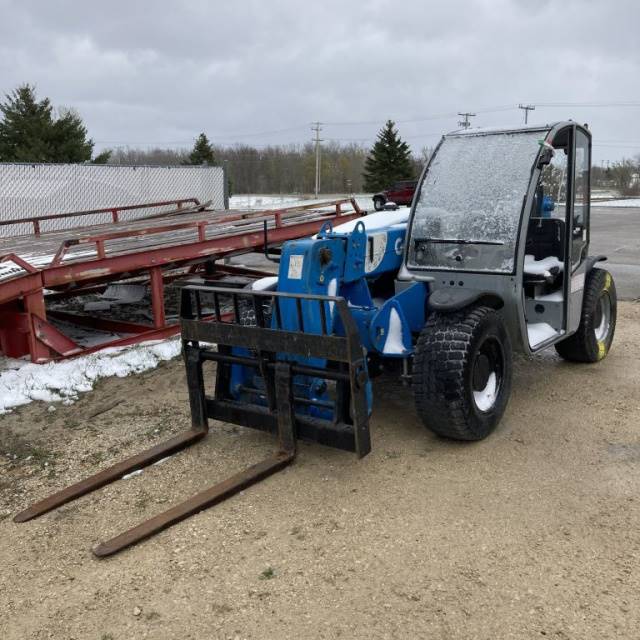 2013 Genie Telehandler GTH-5519 featured image