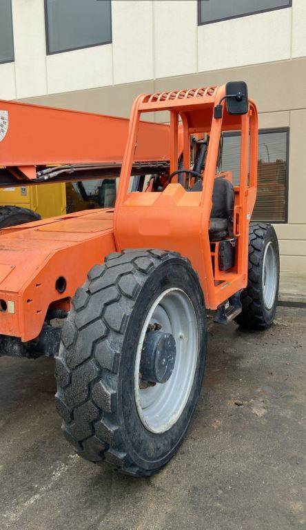 2016 Skytrak Telehandler 6036 featured image