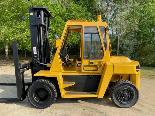 2004 Cat Forklift DP70 featured image