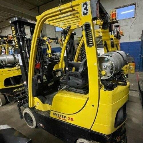 2019 Hyster Forklift S35FT featured image