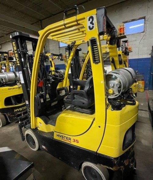 2019 Hyster Forklift S35FT featured image