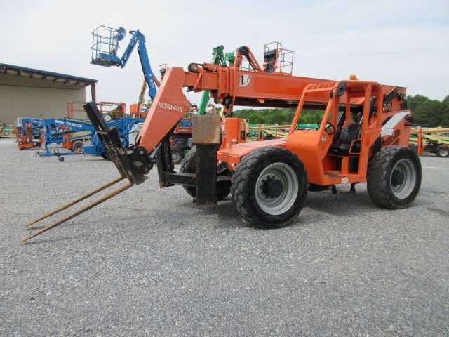 2014 Skytrak Telehandler 10054 featured image