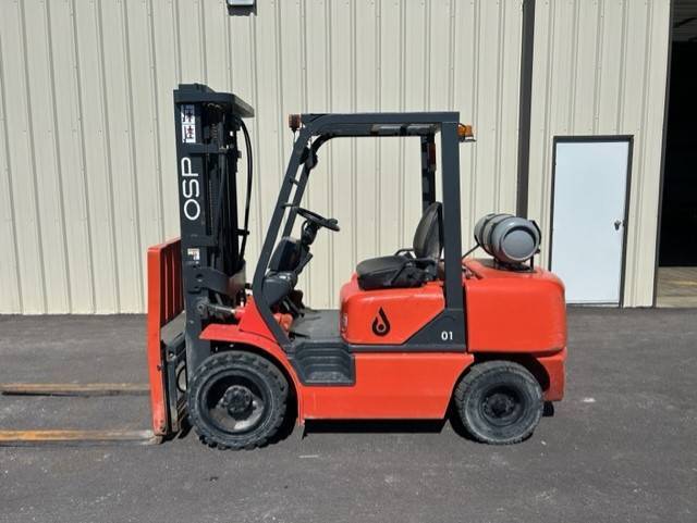 2007 Komatsu Forklift FG30HT-14 featured image