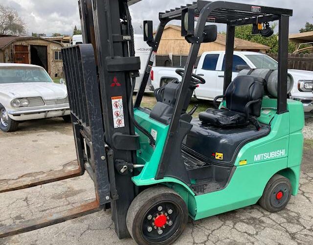 2015 Mitsubishi Forklift FGC25N featured image