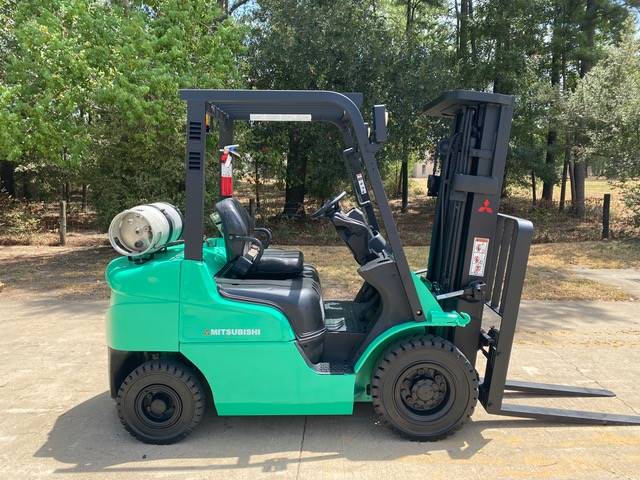 2014 Mitsubishi Forklift FG25N featured image