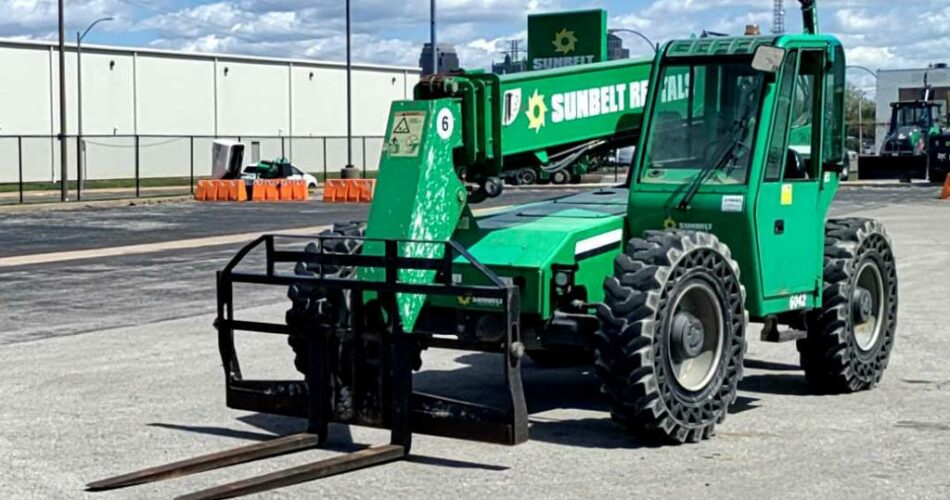 2014 Skytrak Telehandler 6042 featured image