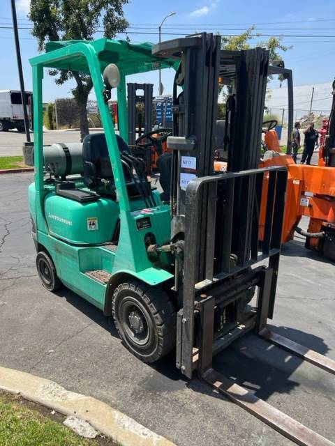 2001 Mitsubishi Forklift FG15K featured image