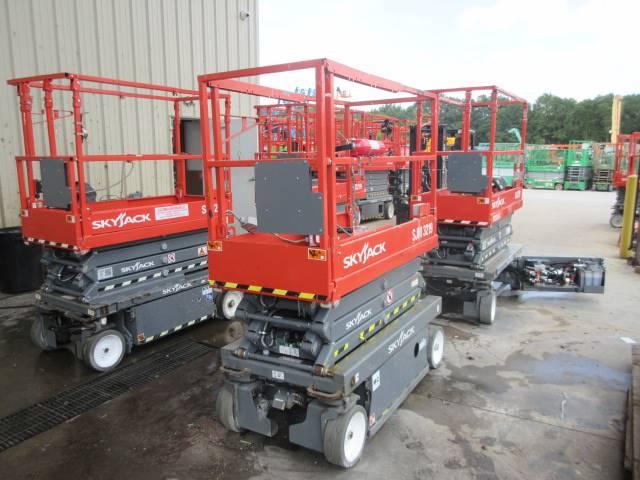 2019 Skyjack Scissor Lift SJ3219 featured image