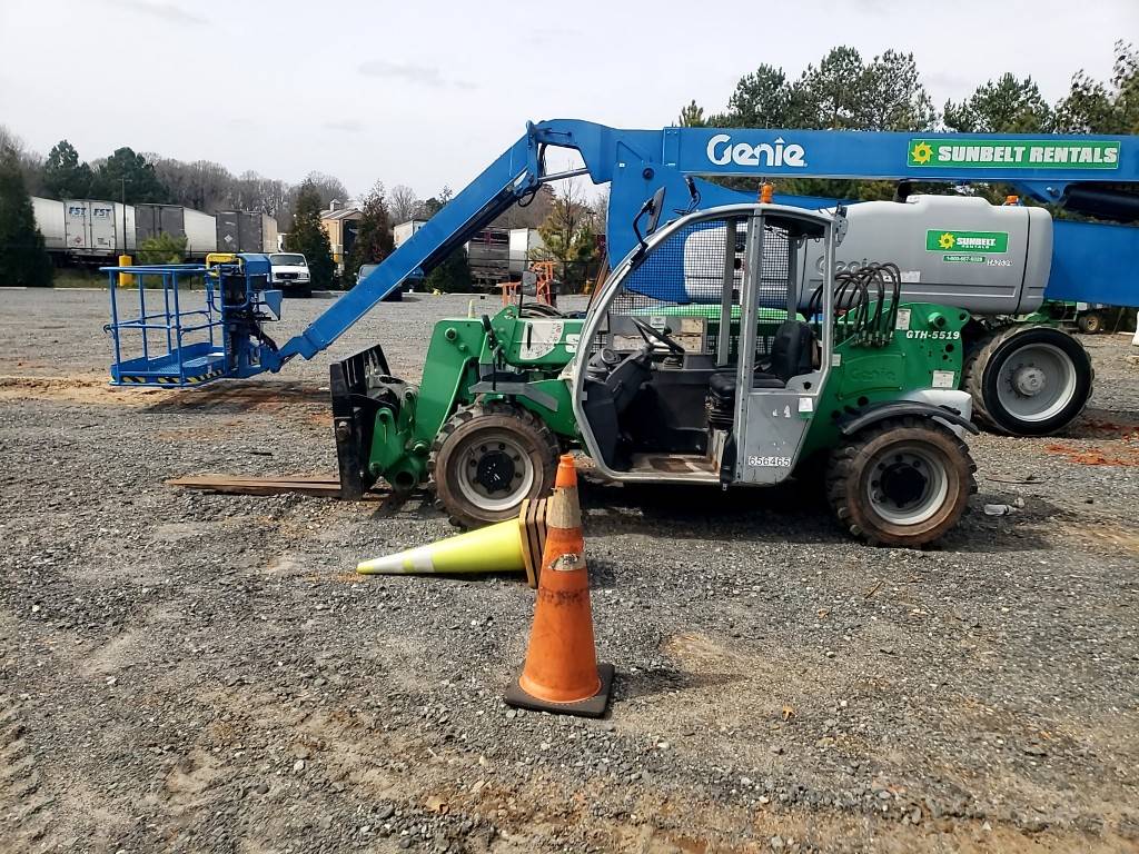 2015 Genie Telehandler GTH-5519 featured image