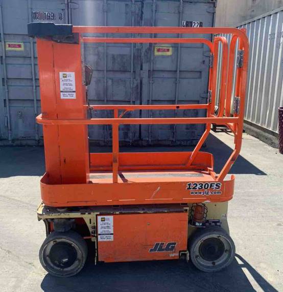 2015 JLG Scissor Lift 1230ES featured image