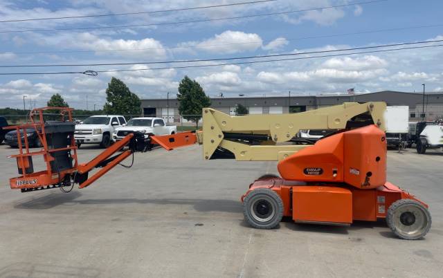 2017 JLG Boom Lift E400AJPN featured image