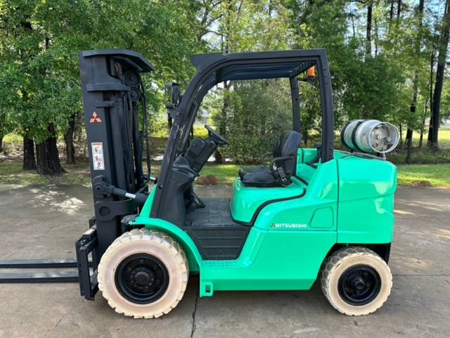 2014 Mitsubishi Forklift FG40CN1 featured image