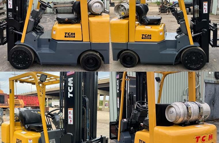 2004 Komatsu Forklift FCG25-3HL featured image