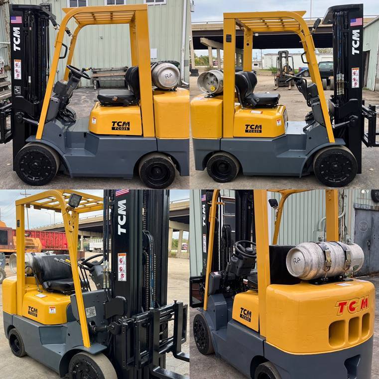 2004 Komatsu Forklift FCG25-3HL featured image