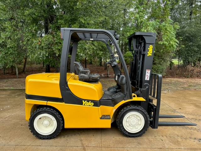 2009 Yale Forklift GDP090VX featured image