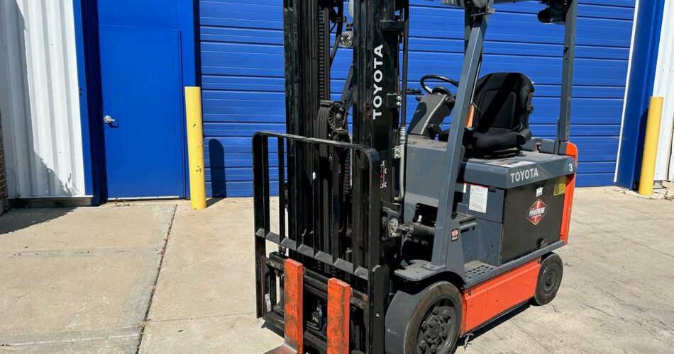 2016 Toyota Forklift 8FBCHU25 featured image