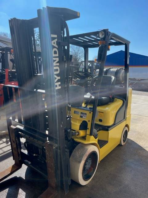 2011 Hyundai Forklift 30LC-7A featured image