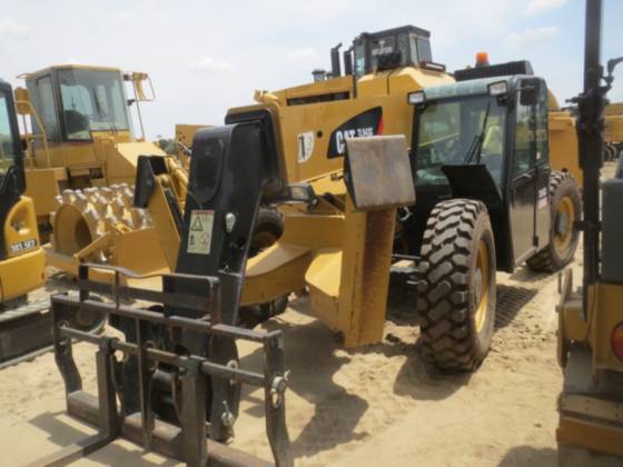 2015 Cat Telehandler TL943C featured image