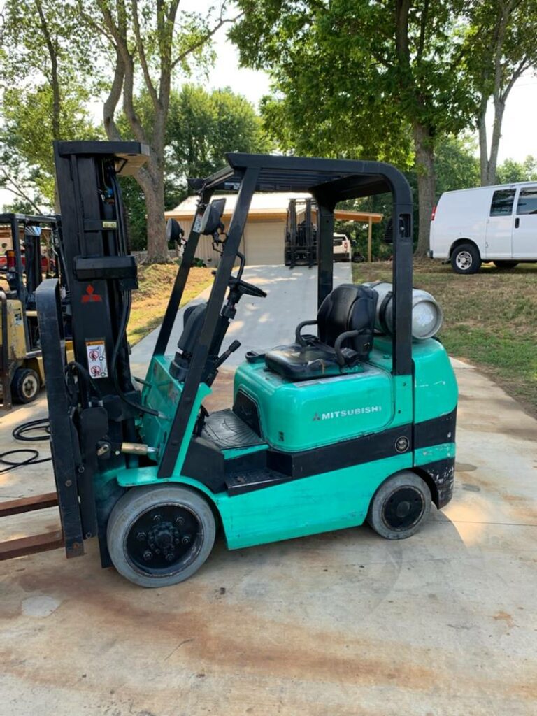 2003 Mitsubishi Forklift FGC25K featured image