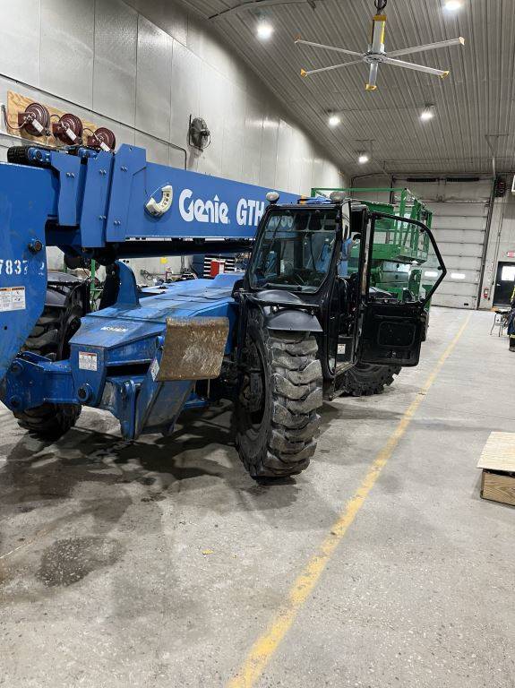 2015 Genie Telehandler GTH-1056 featured image