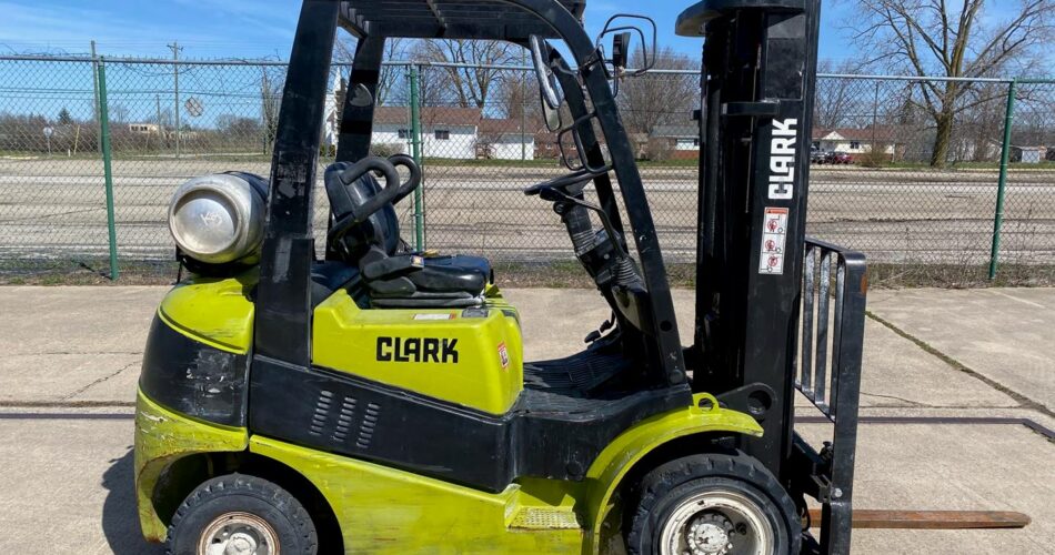 2014 Clark Forklift C25L featured image