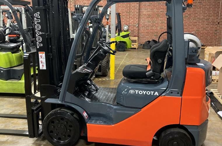 2017 Toyota Forklift 8FGCU25 featured image