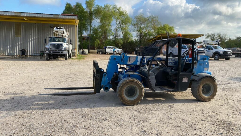 2015 Genie Telehandler GTH-5519 featured image