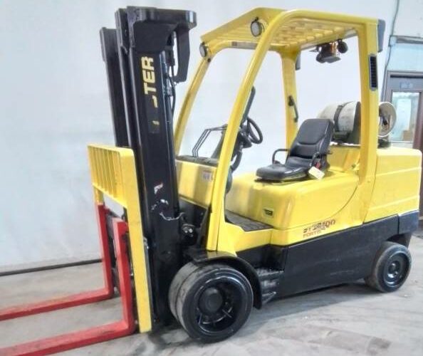 2018 Hyster Forklift S100FT featured image