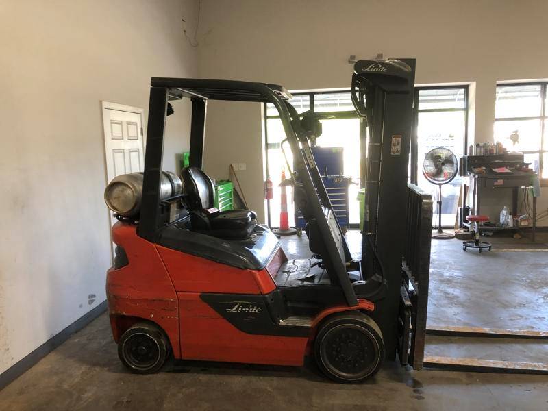 2017 Linde Forklift HT25CT featured image