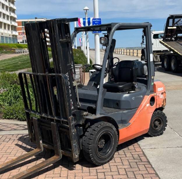 2017 Toyota Forklift 8FGU25 featured image