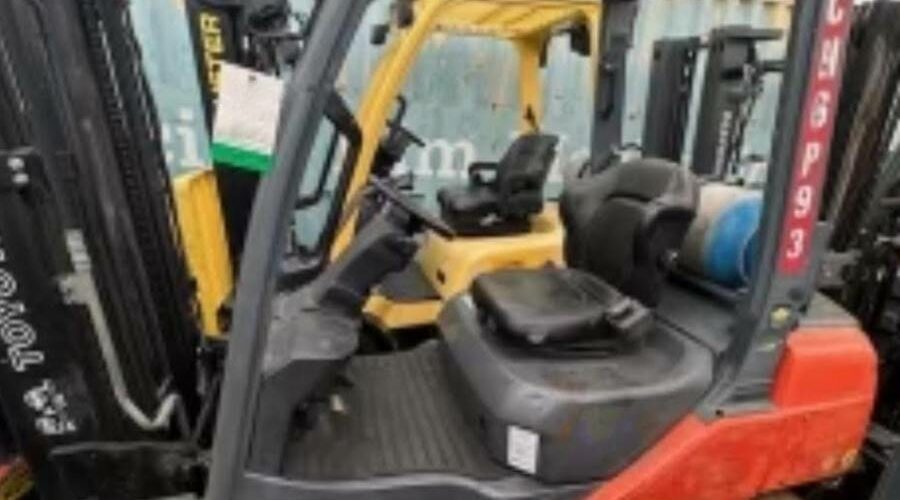 2014 Toyota Forklift 8FGU25 featured image