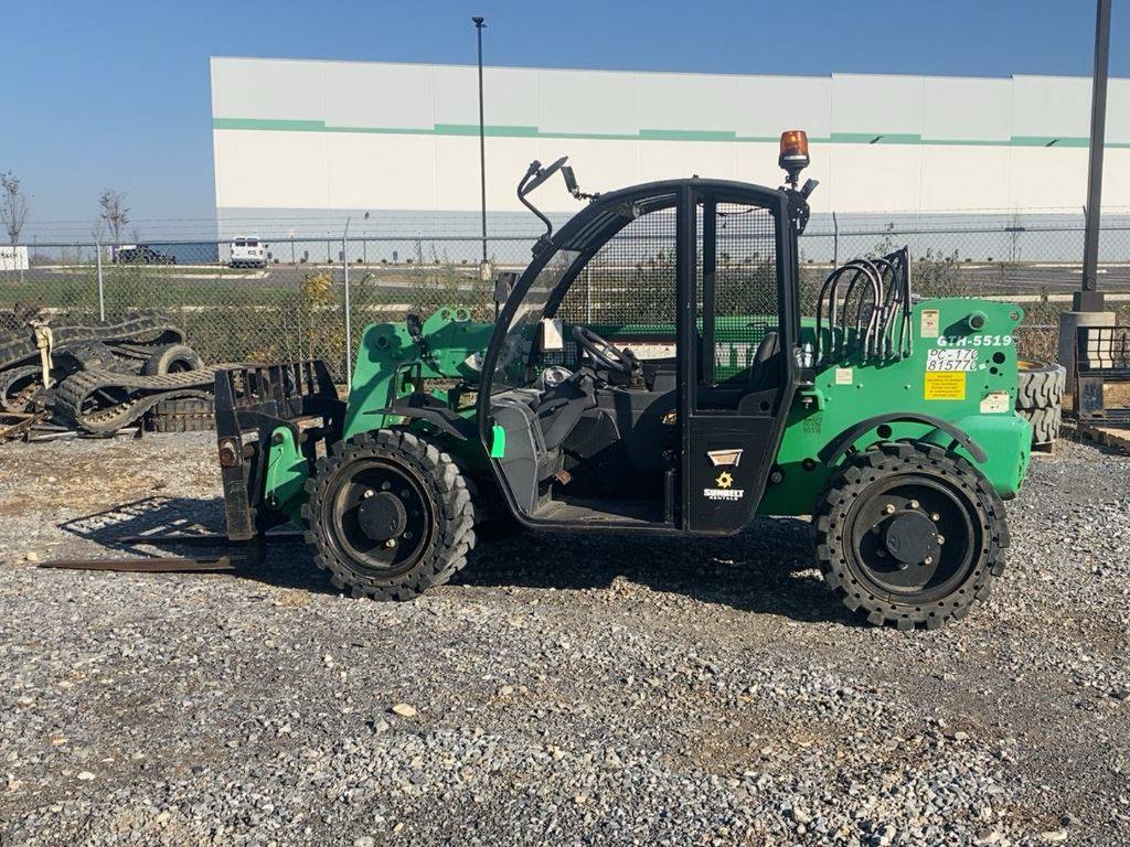 2016 Genie Telehandler GTH-5519 featured image