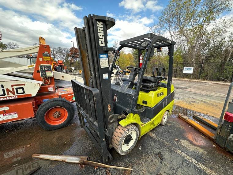 2017 Clark Forklift C30CL featured image