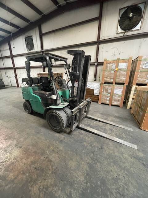 2015 Mitsubishi Forklift FG30N featured image