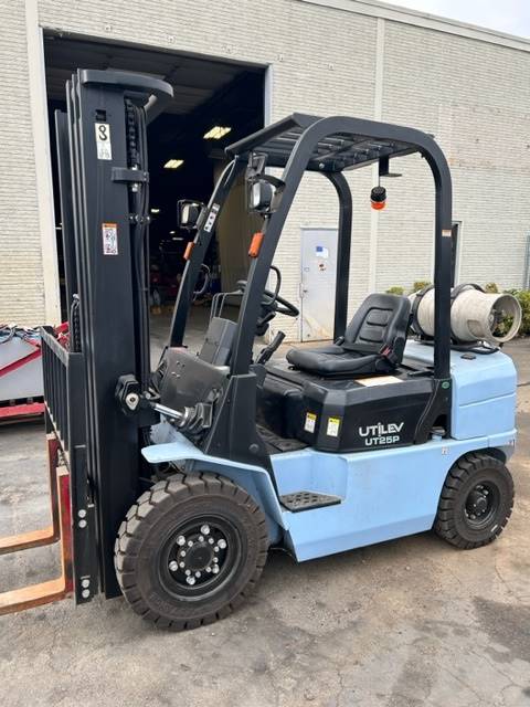 2015 UTILEV Forklift UT25P featured image