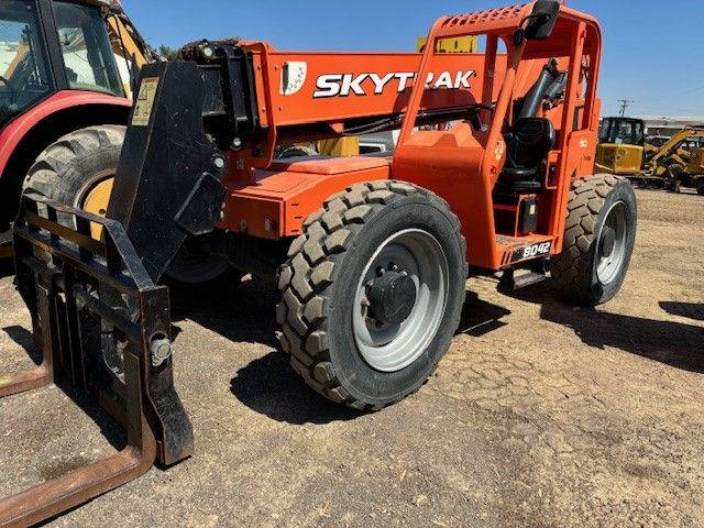 2019 Skytrak Telehandler 8042 featured image