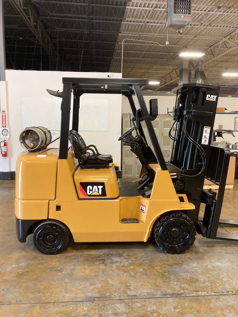 2013 Cat Forklift GC40K featured image