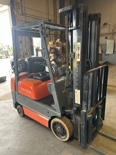 1998 Toyota Forklift 42-6FGCU18 featured image