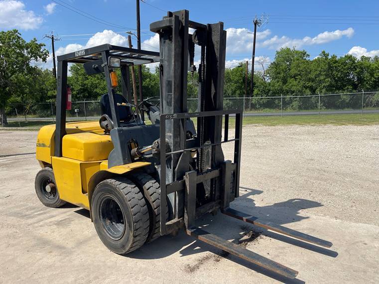 2007 TCM Forklift FD45T9 featured image