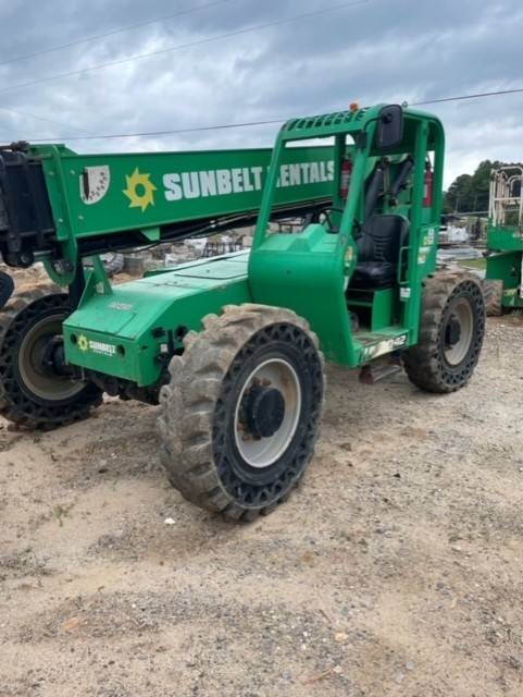 2016 Skytrak Telehandler 6042 featured image