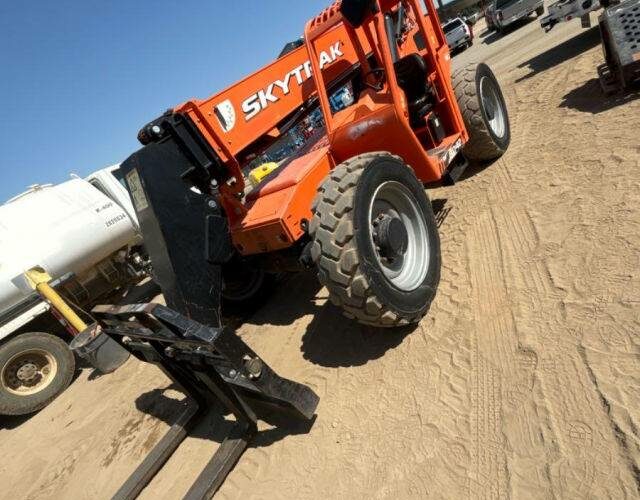 2019 Skytrak Telehandler 8042 featured image