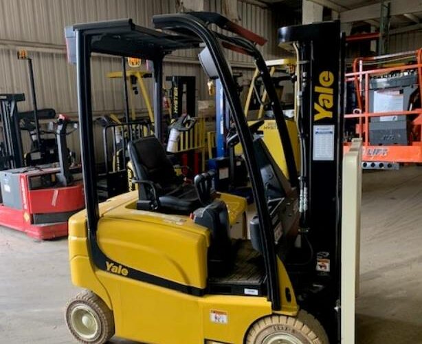 2017 Yale Forklift ERP030VF featured image