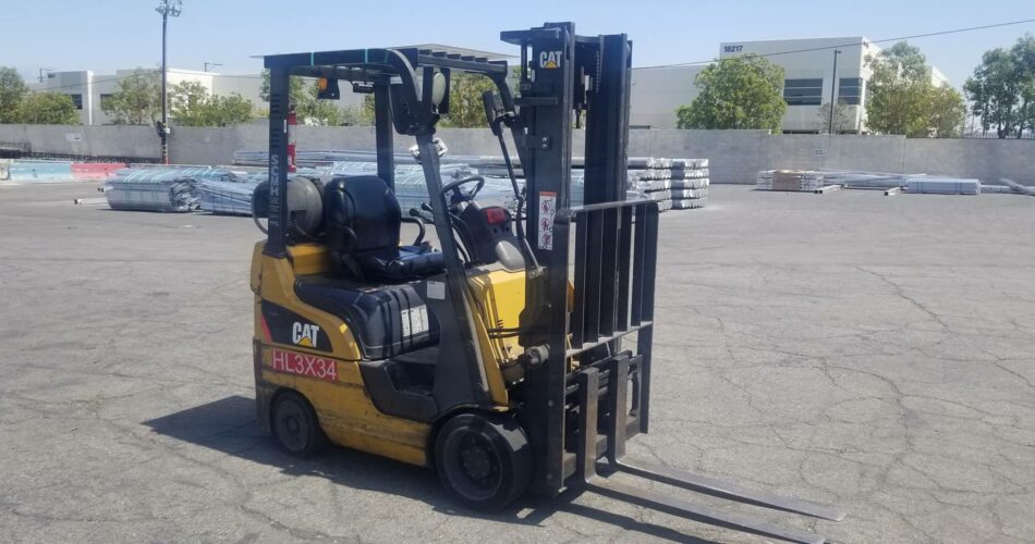 2016 Cat Forklift 2C3000 featured image