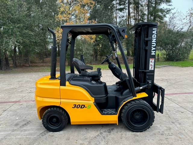 2019 Hyundai Forklift 30D-9 featured image