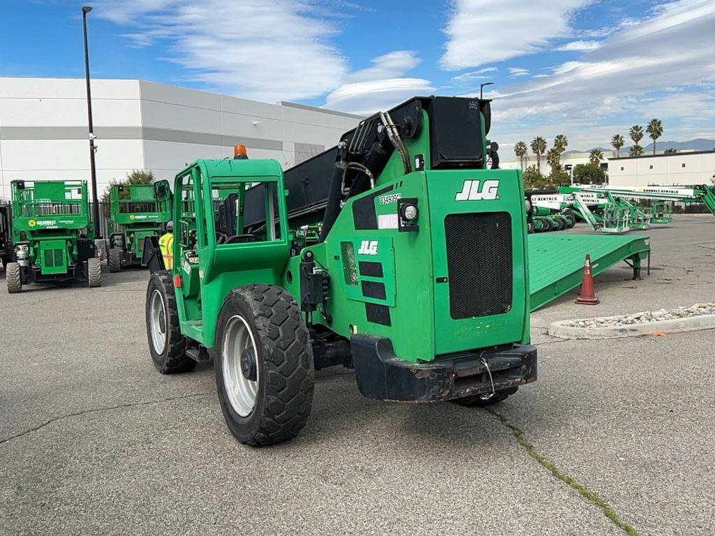 2016 Skytrak Telehandler 10054 featured image