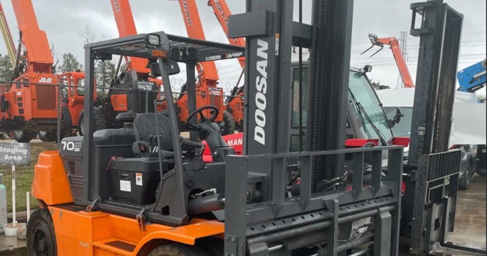 2019 Doosan Forklift D70S-7 featured image