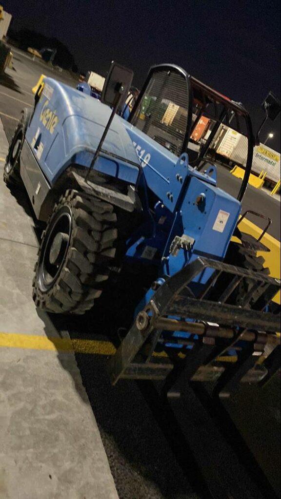 2015 Genie Telehandler GTH-5519 featured image