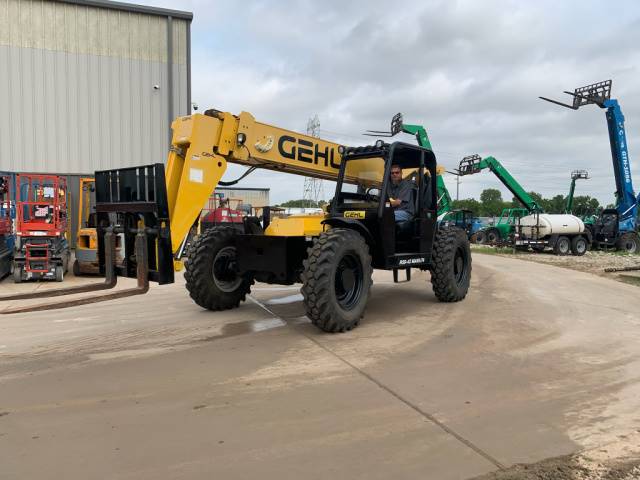 2020 Gehl Telehandler RS8-42 featured image