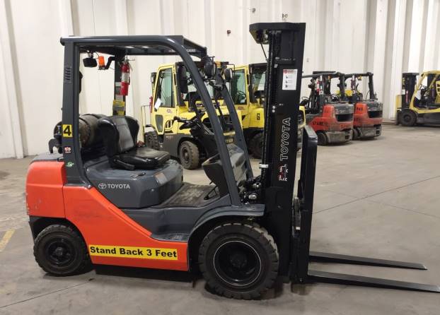 2015 Toyota Forklift 8FGU25 featured image